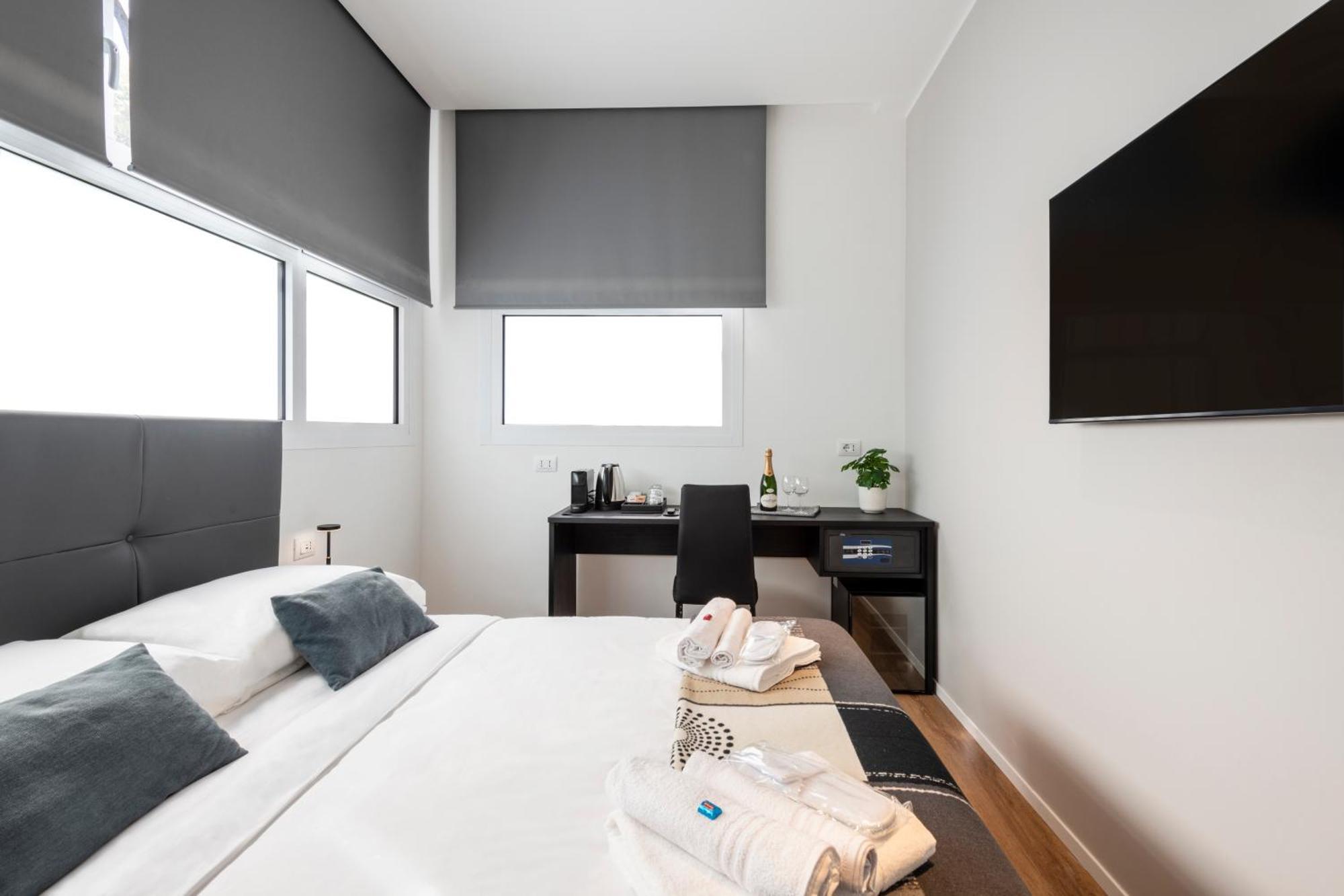 Bnbutler - Inbrera Suites - Giulianova, 1 Milan Extérieur photo